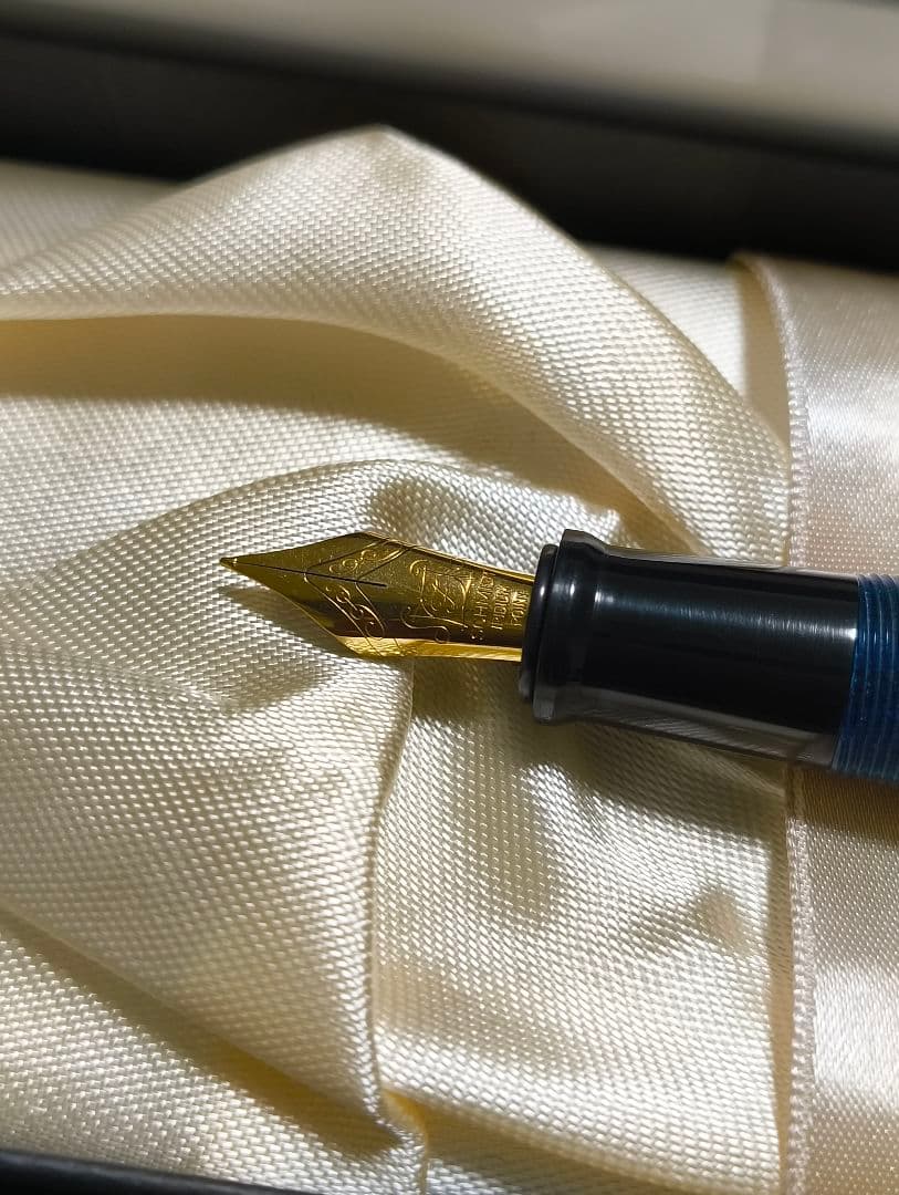 も*】様 大西製作所　セルロイド万年筆　ウッドライン　ブルー