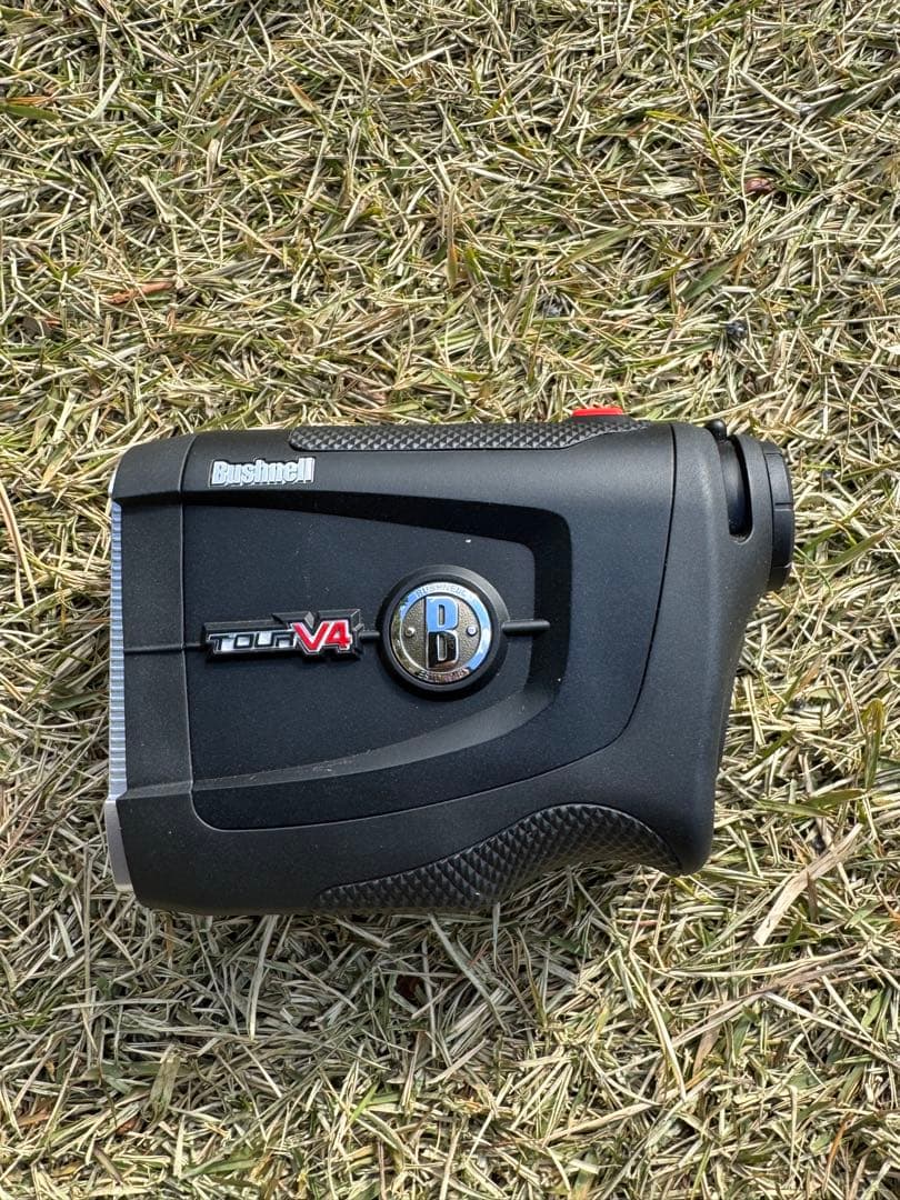 Bushnell Tour V4 ゴルフ用距離計