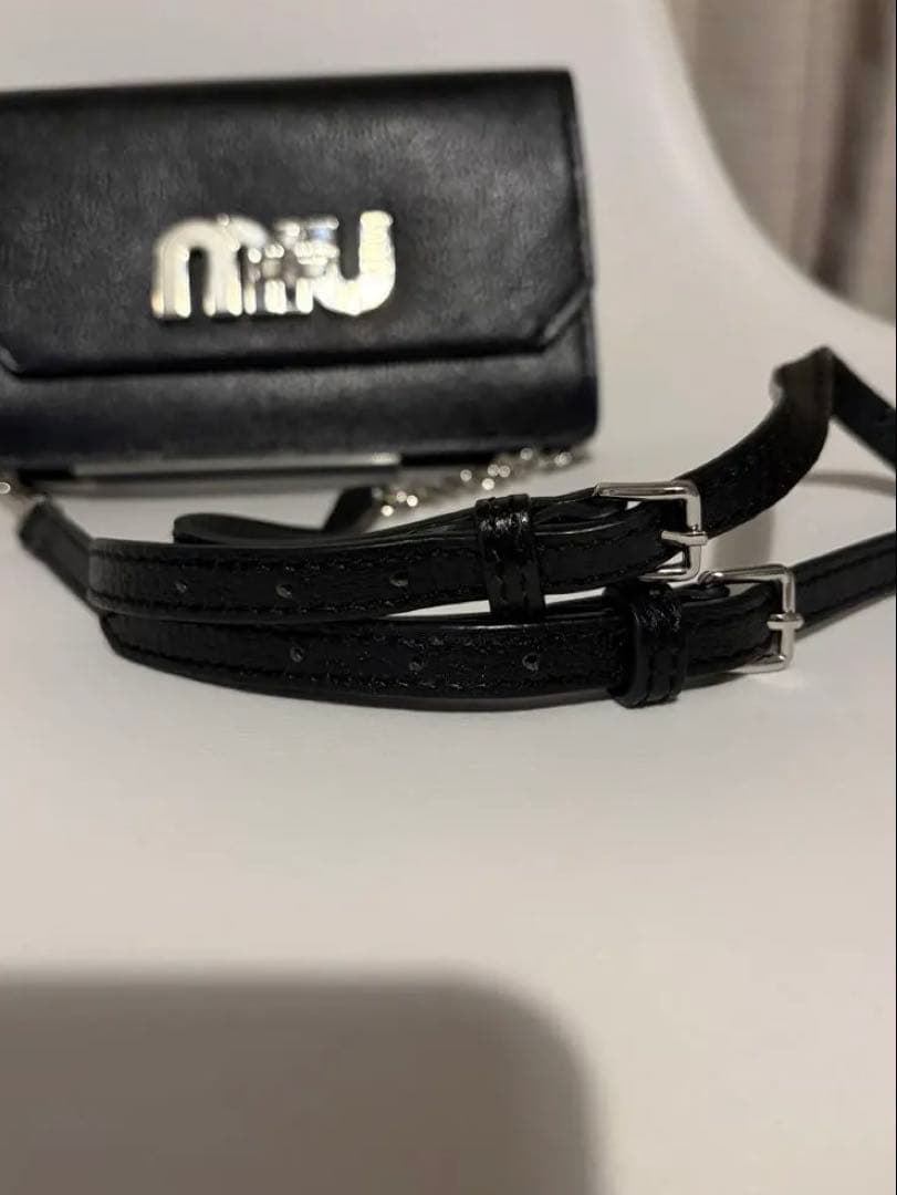 MIUMIU ミュウミュウ　ショルダーバッグターンロック　チェーンレザー