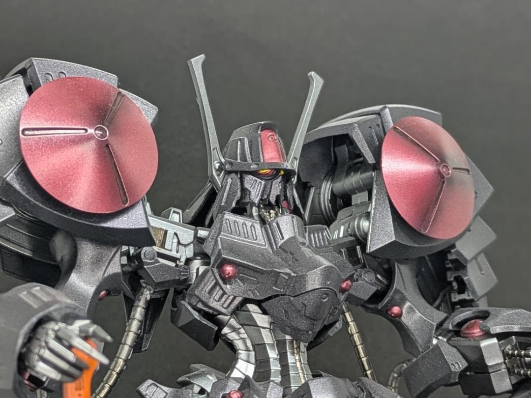 ボークス IMS 1/100 バッシュ・ザ・ブラックナイト 塗装済み完成品