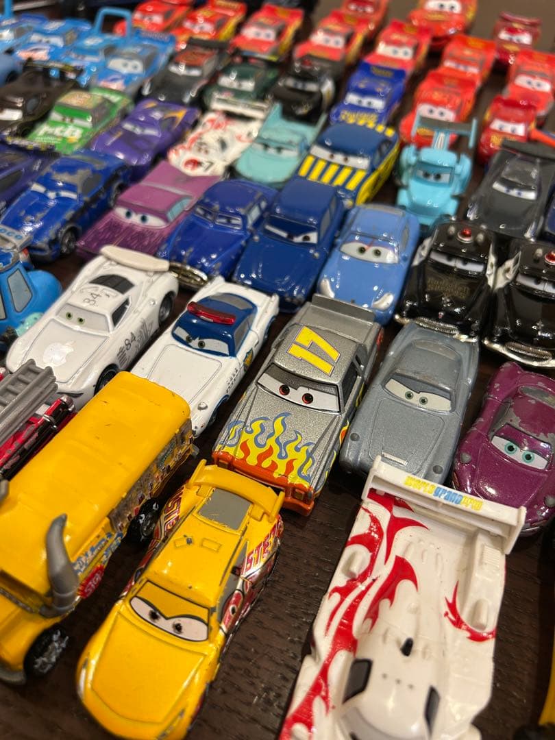 最終値下げ❤︎カーズまとめ売り82台　ブック付き