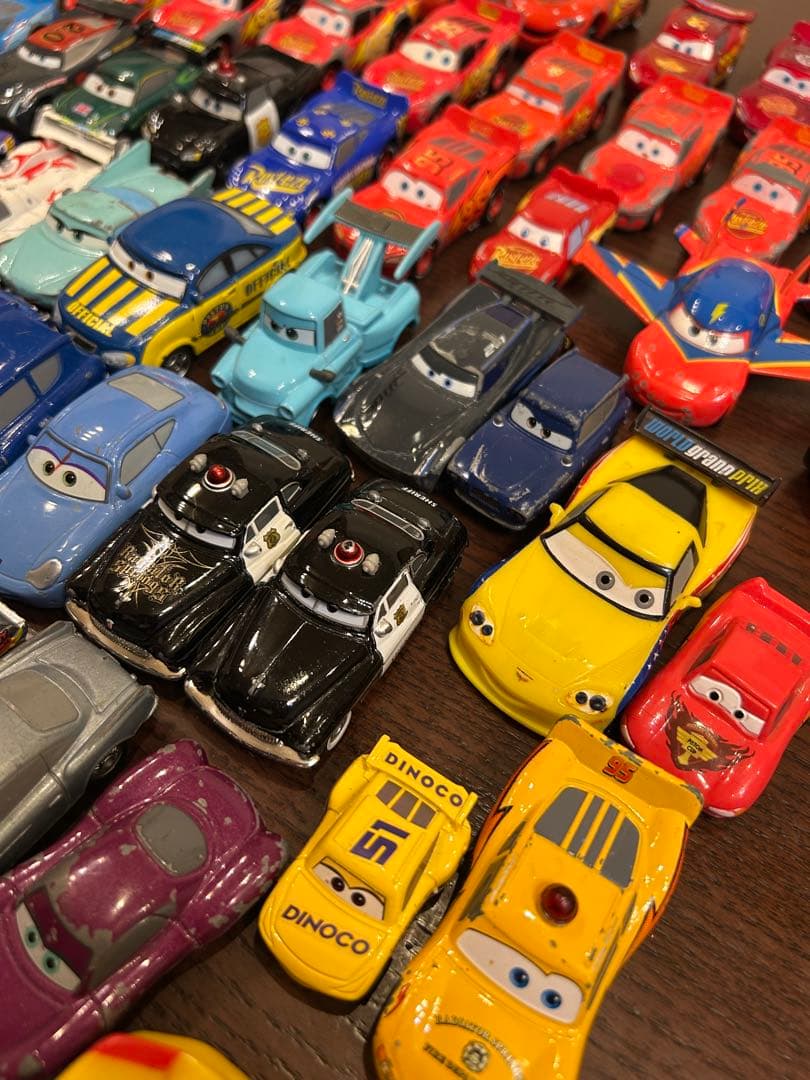 最終値下げ❤︎カーズまとめ売り82台　ブック付き