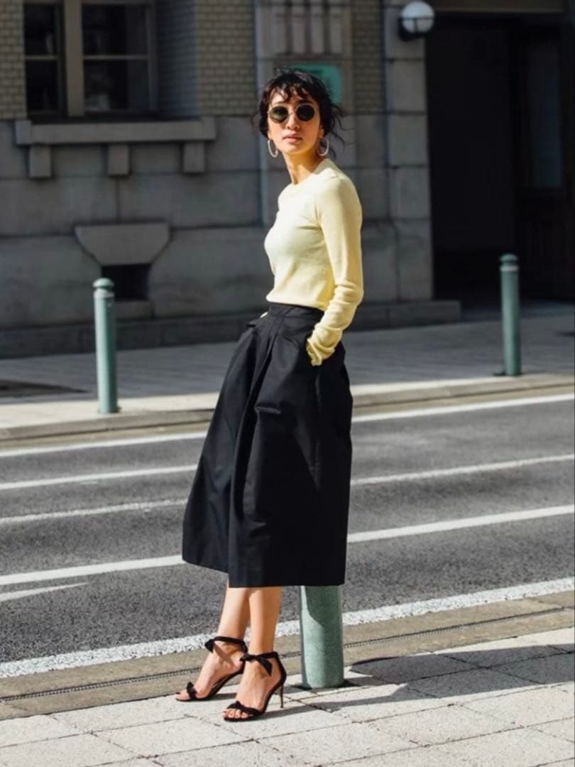 NALA ドレスパンツ　新品未使用タグ付き