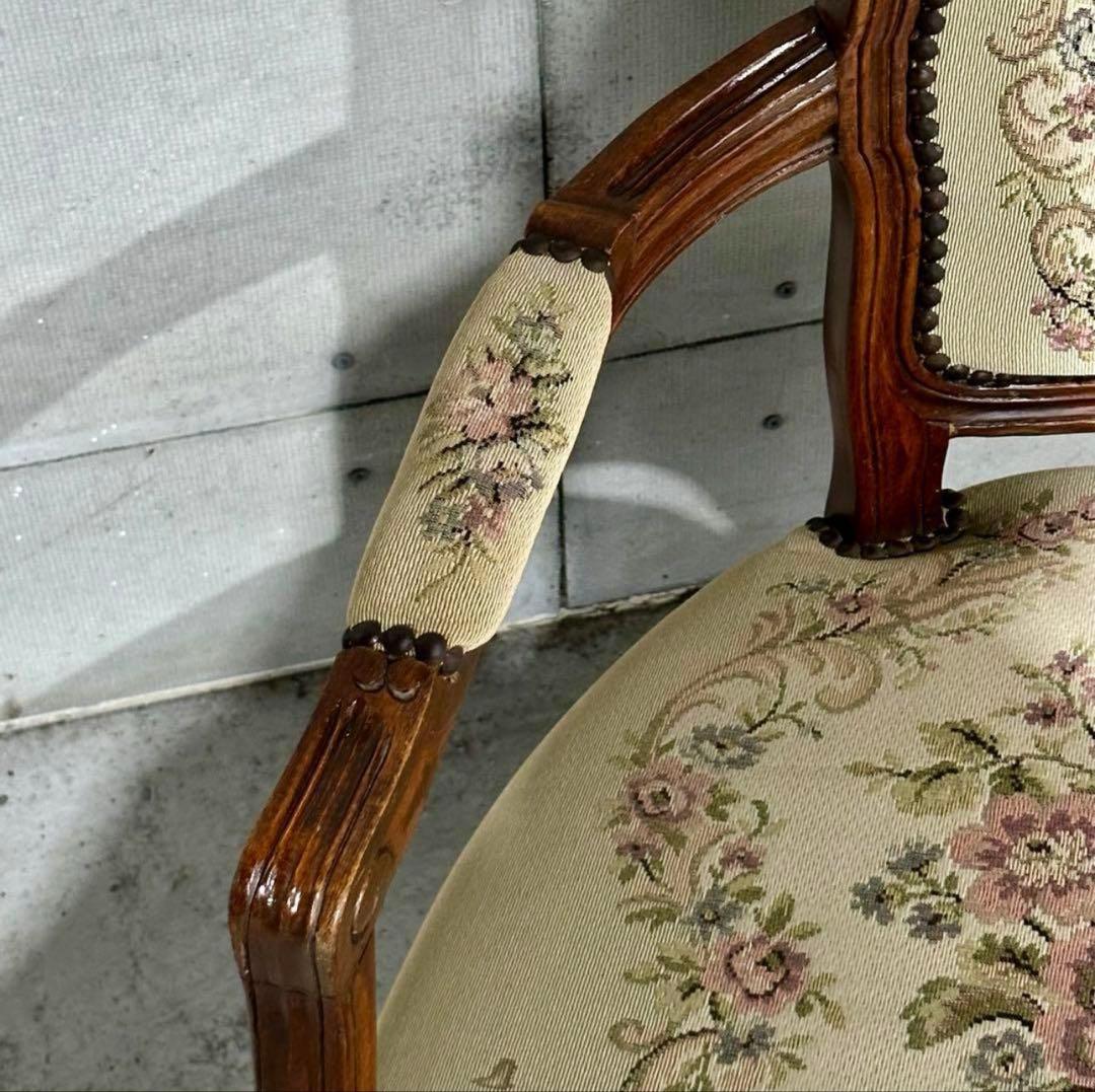 ✦王室気分✦ ロココ調アンティーク 輸入家具 アームチェア サロンチェア　女王様