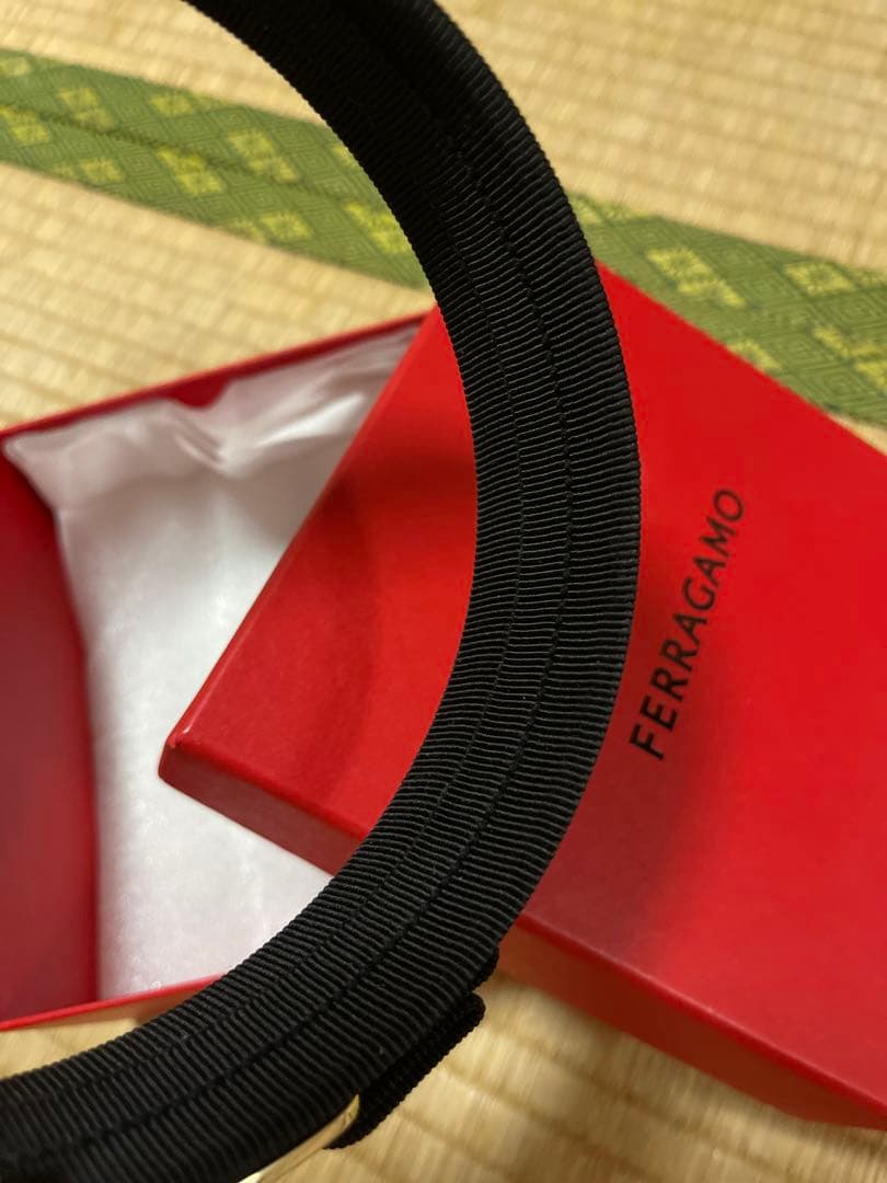 【最終価格】FERRAGAMO ヘアバンド カチューシャ