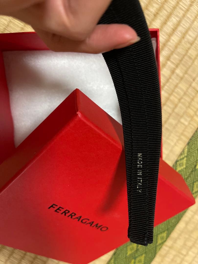 【最終価格】FERRAGAMO ヘアバンド カチューシャ