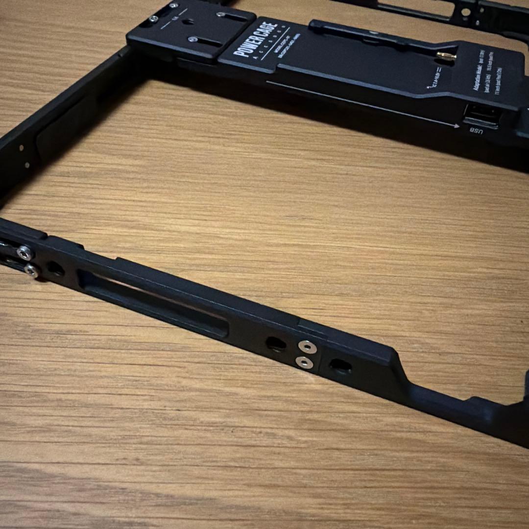 iPadアクセサリー Accsoon Power Cage iPad