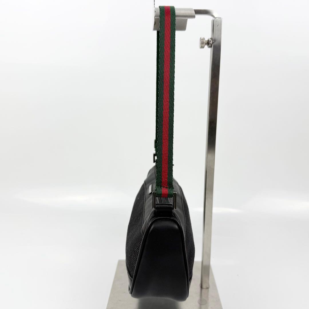 【極美品】グッチ シェリーライン アクセサリーポーチ レザー ロゴプレート 黒