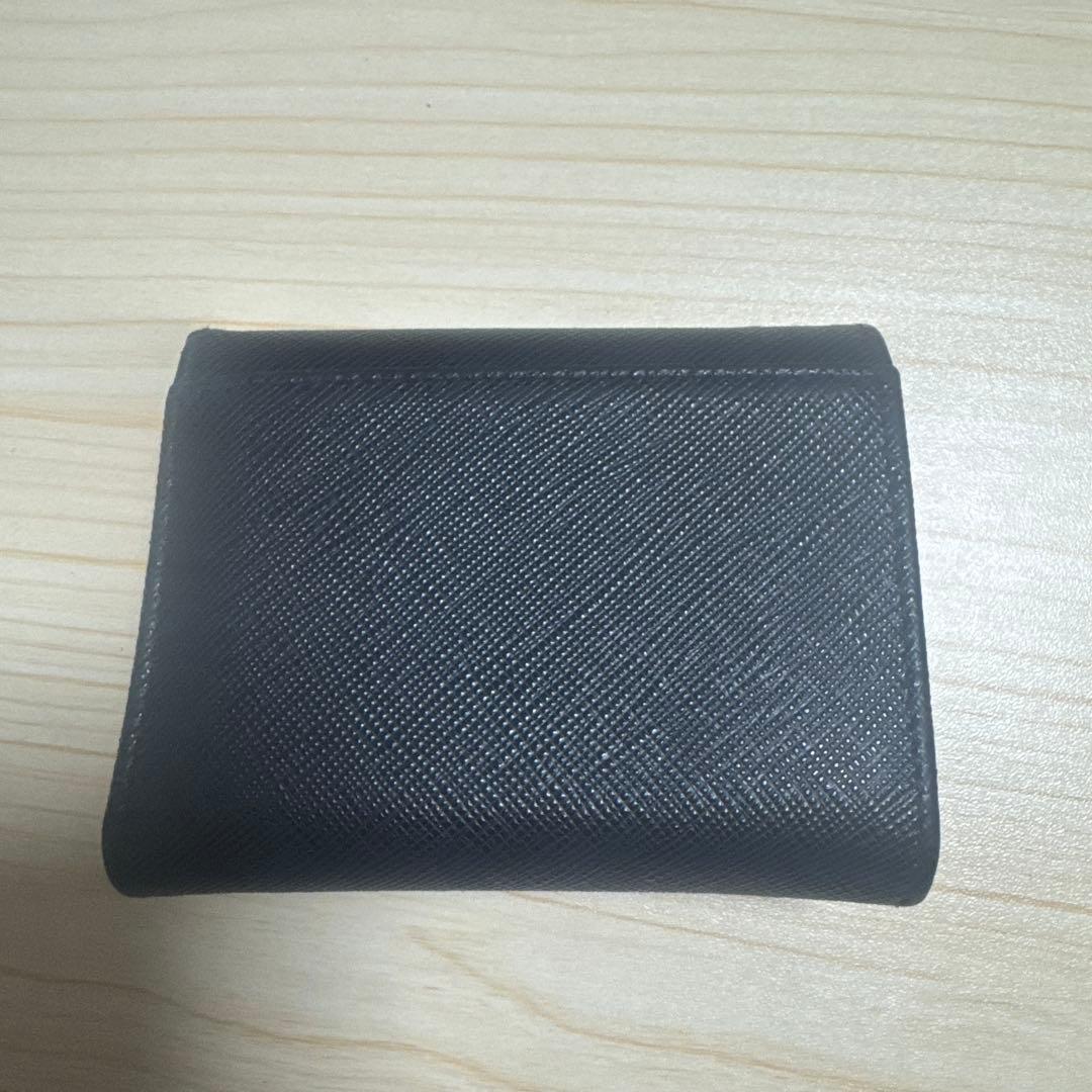 PRADA 三つ折り財布 黒