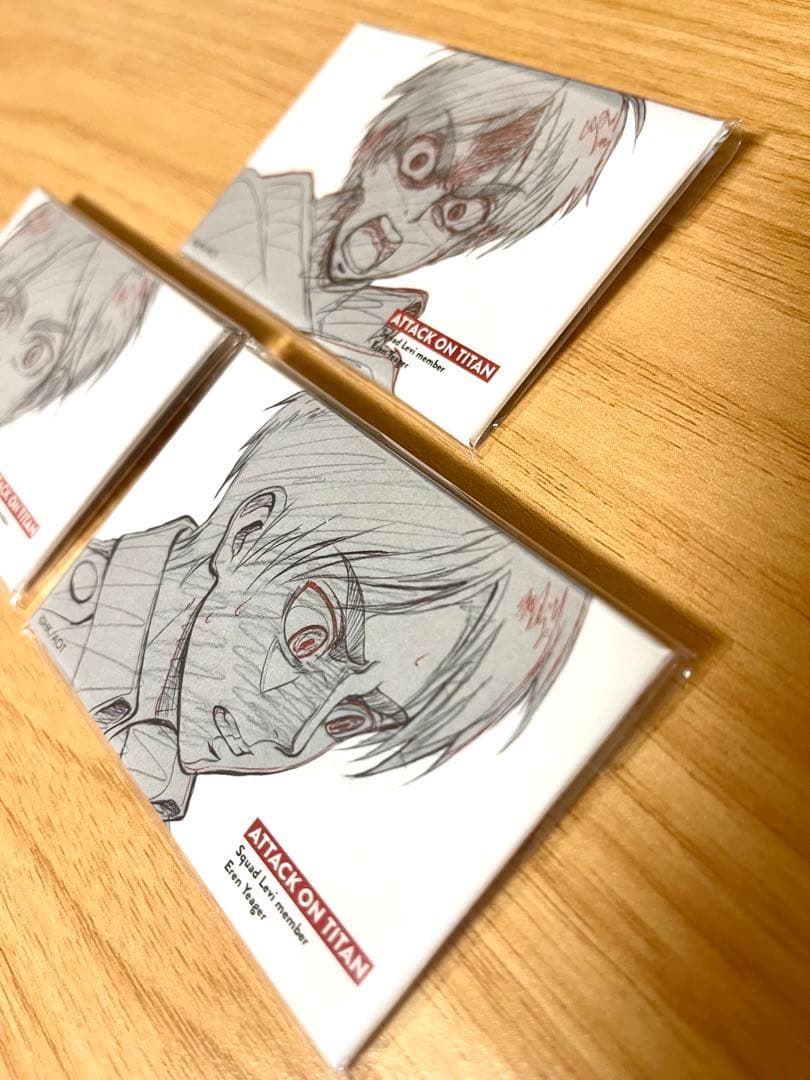 進撃の巨人 WIT STUDIO スクエア缶バッジ エレン　３種セット