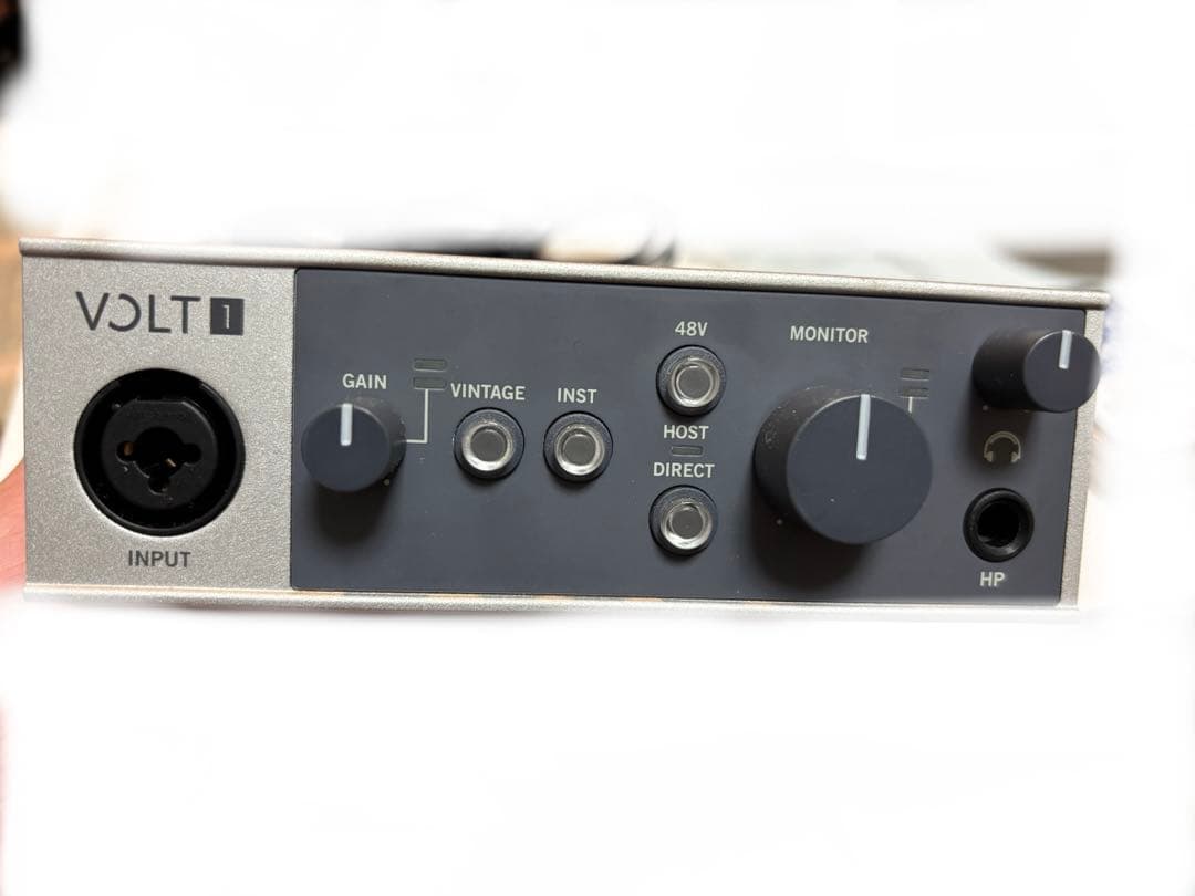 VOLT 1 オーディオインターフェイス