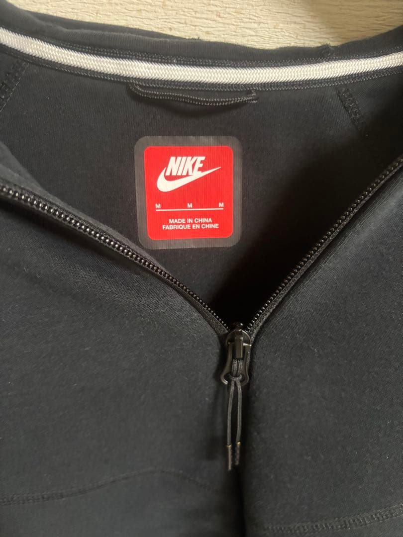 NIKE ナイキ　テックフリース　パーカーM ズボンL ブラック