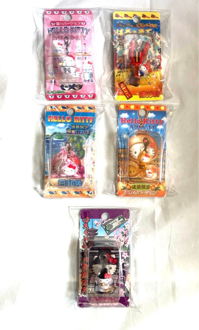 ハローキティ　ご当地キティ　根付け　チャーム　まとめ売り　38個