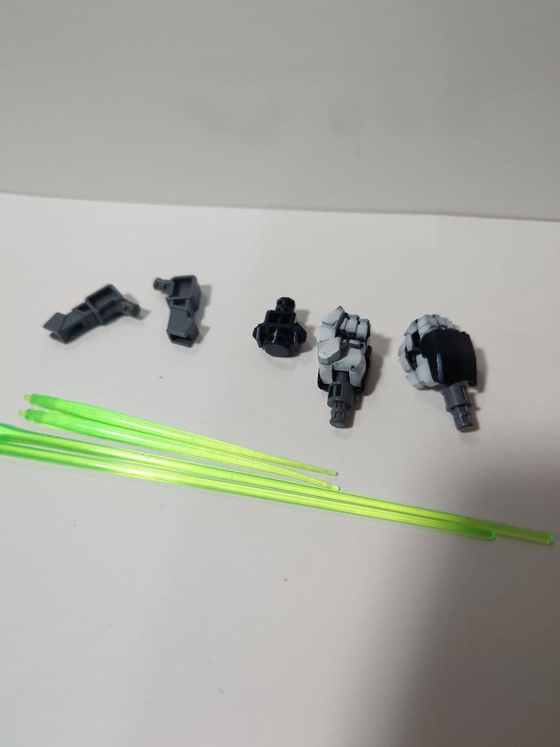 塗装済完成品　クスィーガンダムHGUC　おまけ台座