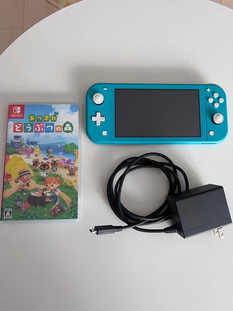 任天堂　Switch lite スイッチライト