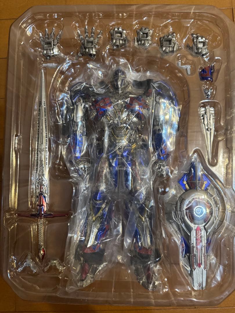 美品 DLX オプティマスプライム 最後の騎士王 threezero スリーゼロ