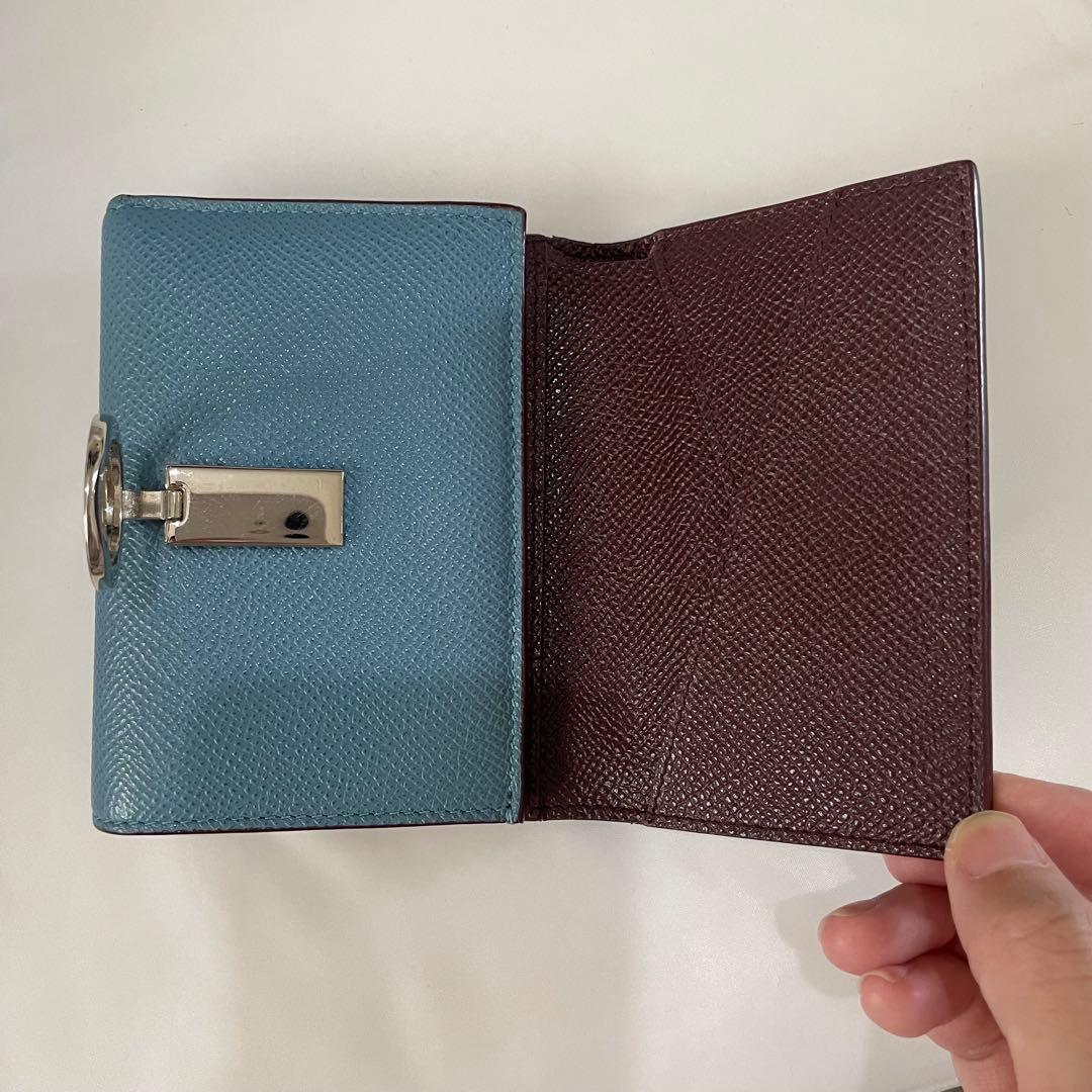 【未使用級】ブルガリ 三つ折り 財布 ロゴ サークル レザー 水色 ボルドー