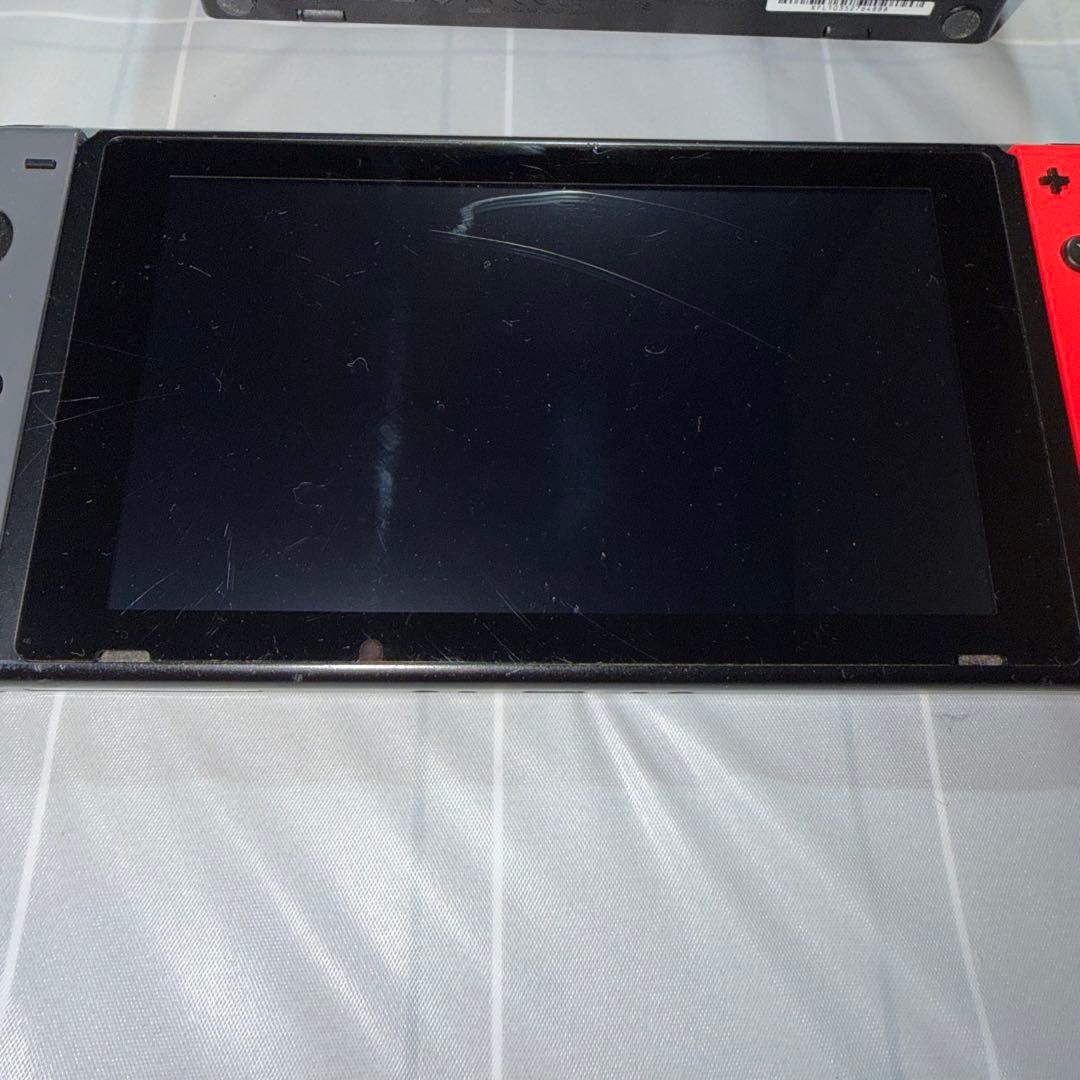Nintendo Switch グレー/赤 ジョイコン付き　充電器無し