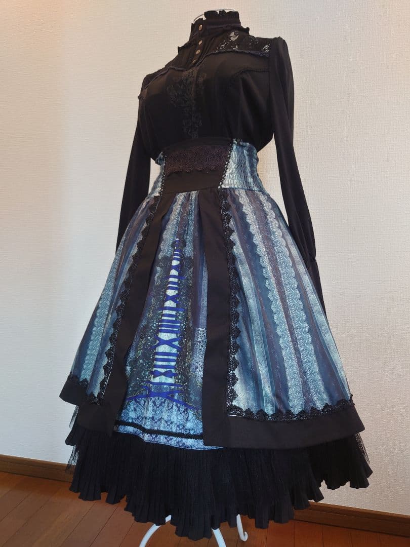 オッズオンジャパン　レース柄スカート　ネイビー