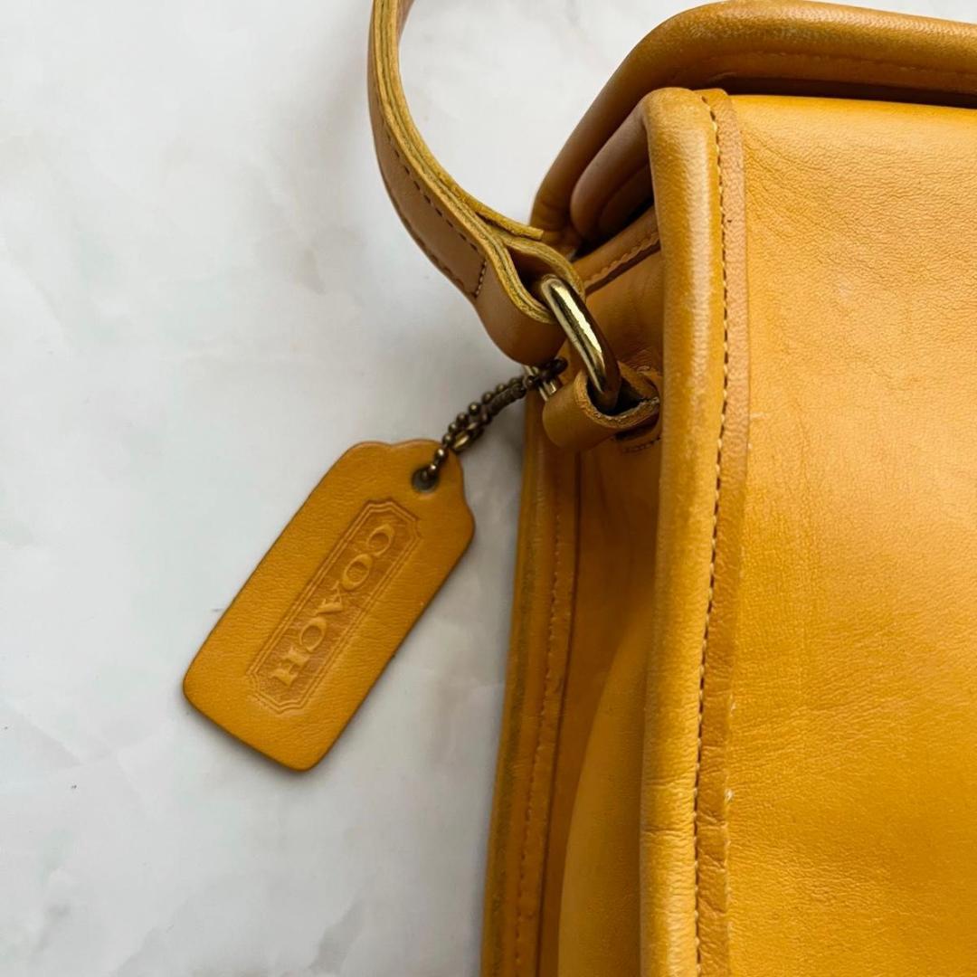 バッグ COACH vintage archive handbag turn-lock
