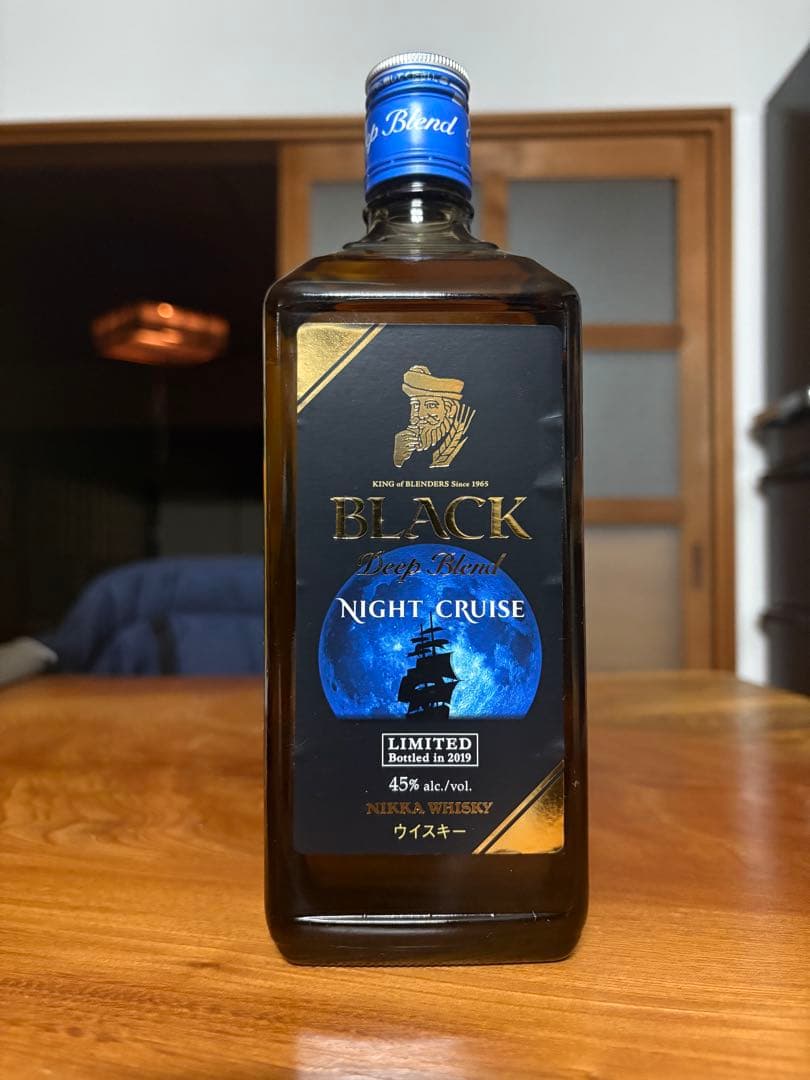 ブラックニッカ　ナイトクルーズ