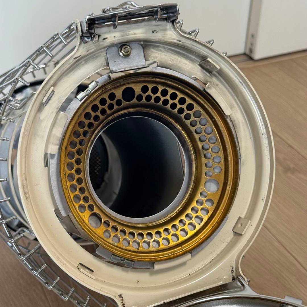 アラジンAladdin BF3911ホワイト 石油ストーブ　2017年製