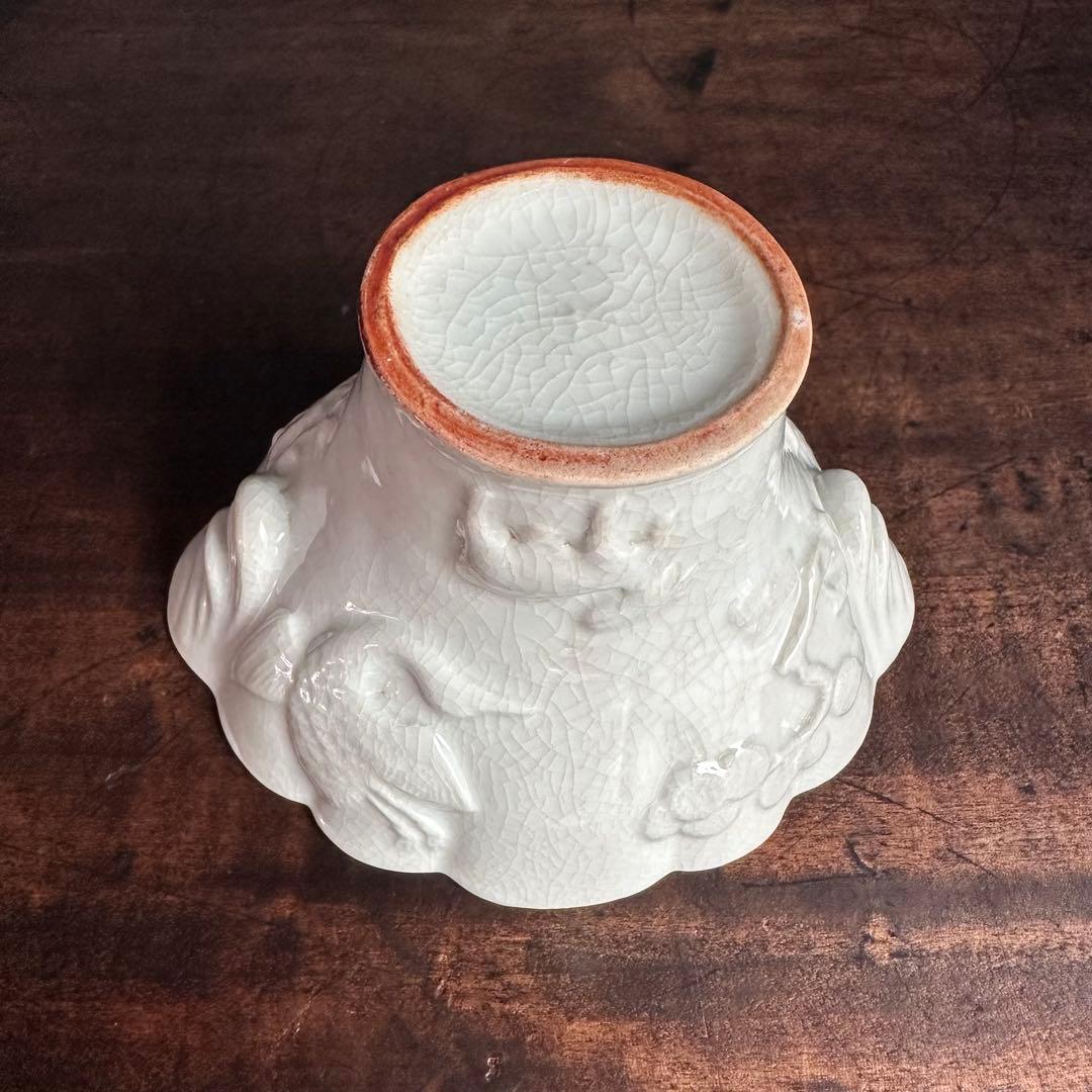 ［希少］美品 李朝 白磁 陽刻 十長生文 花形盃 朝鮮美術 酒器 杯