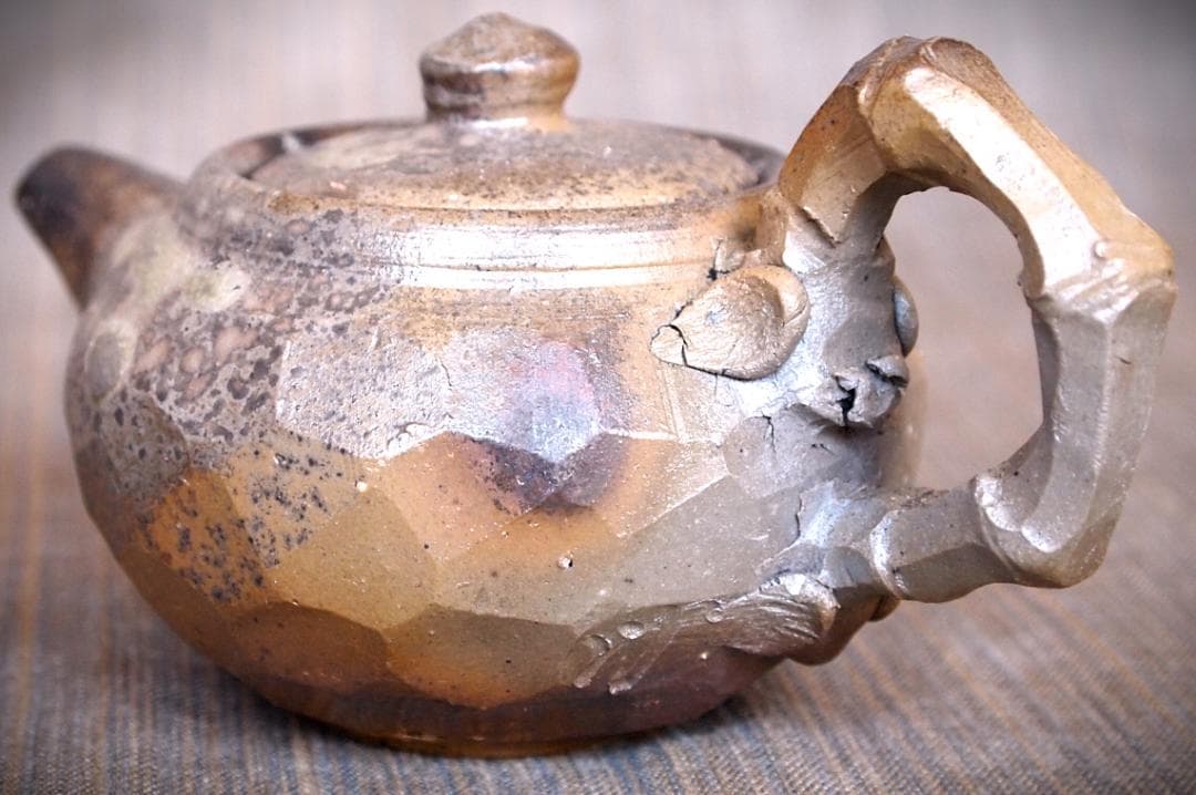 新品★竹内靖之【師：山本陶秀】★備前面取り急須（宝瓶）B