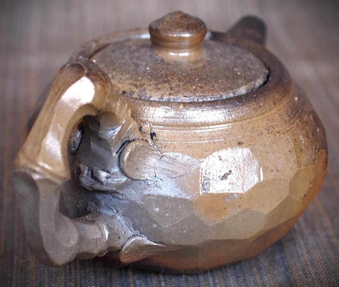 新品★竹内靖之【師：山本陶秀】★備前面取り急須（宝瓶）B