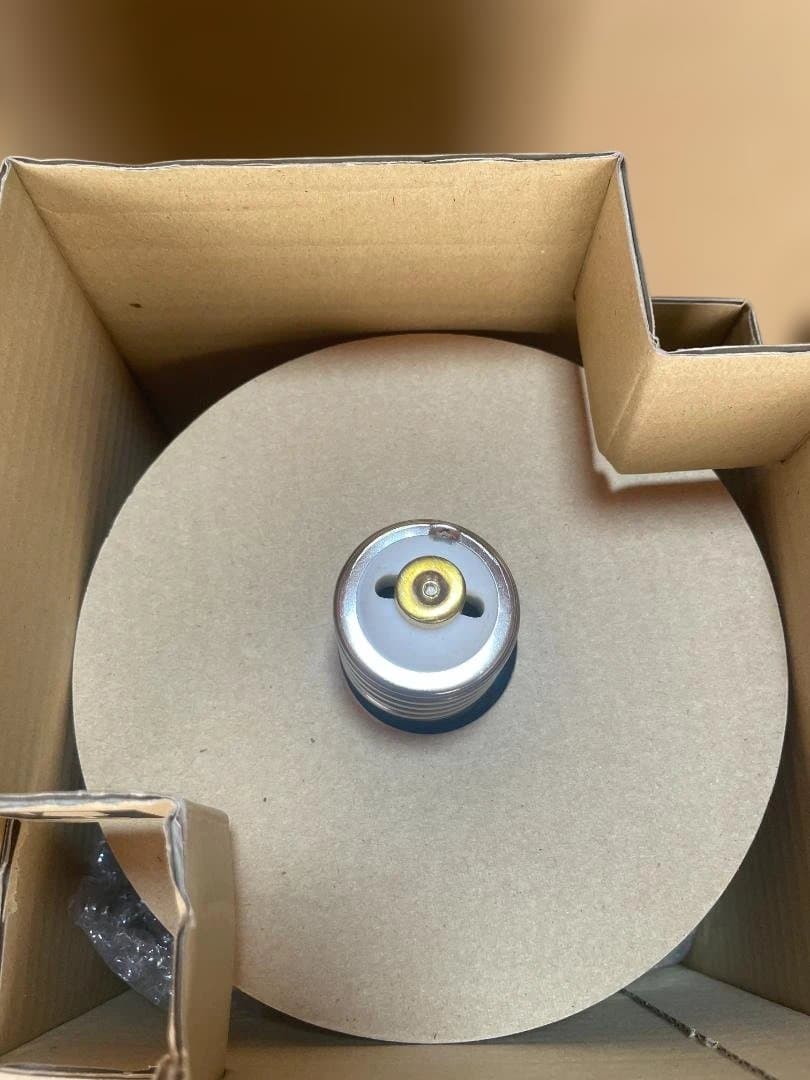 未使用品 岩崎電気 水銀ランプ BHRF100/110V250WH 8個セット