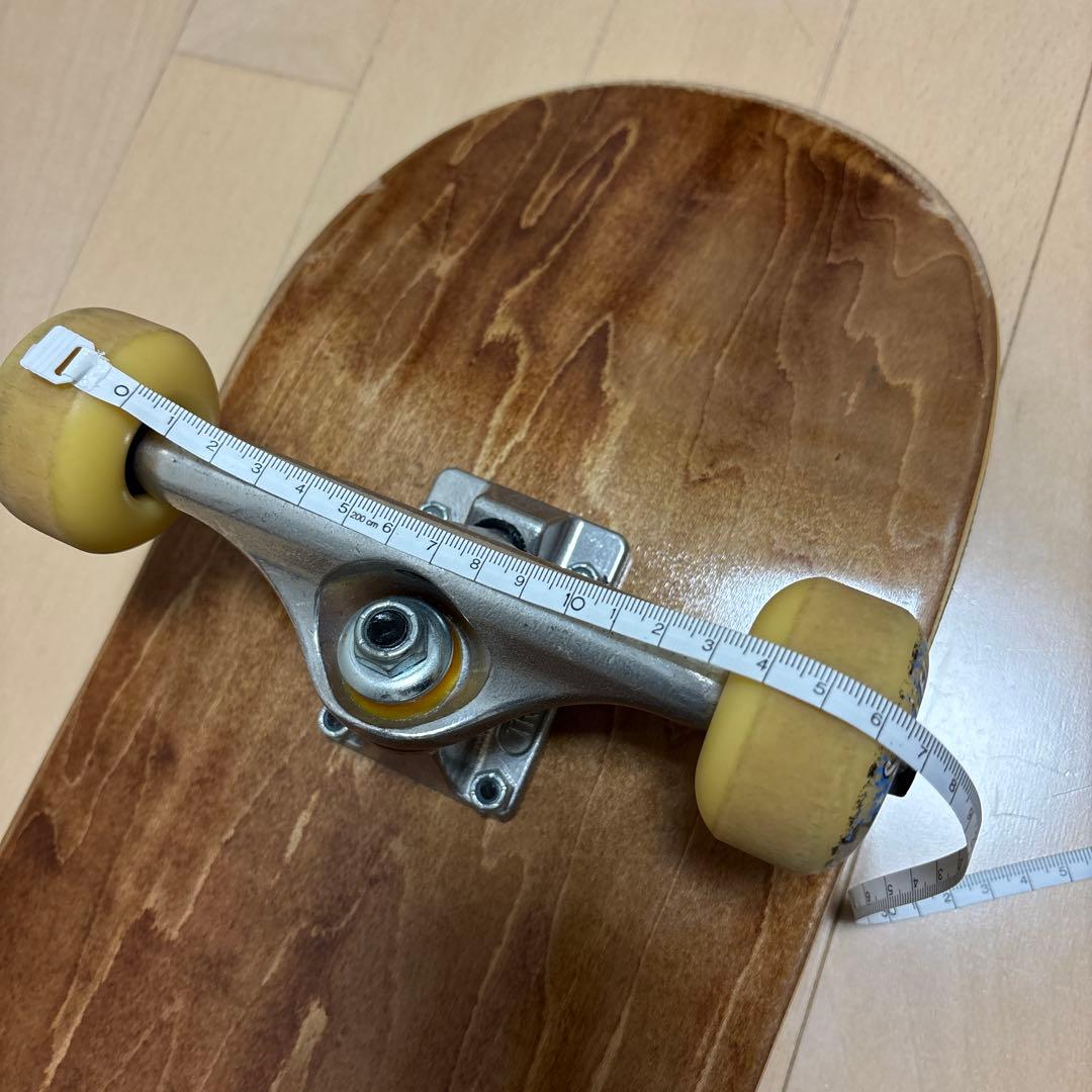 INDEPENDENTのトラックのスケートボード コンプリート　ケース付き