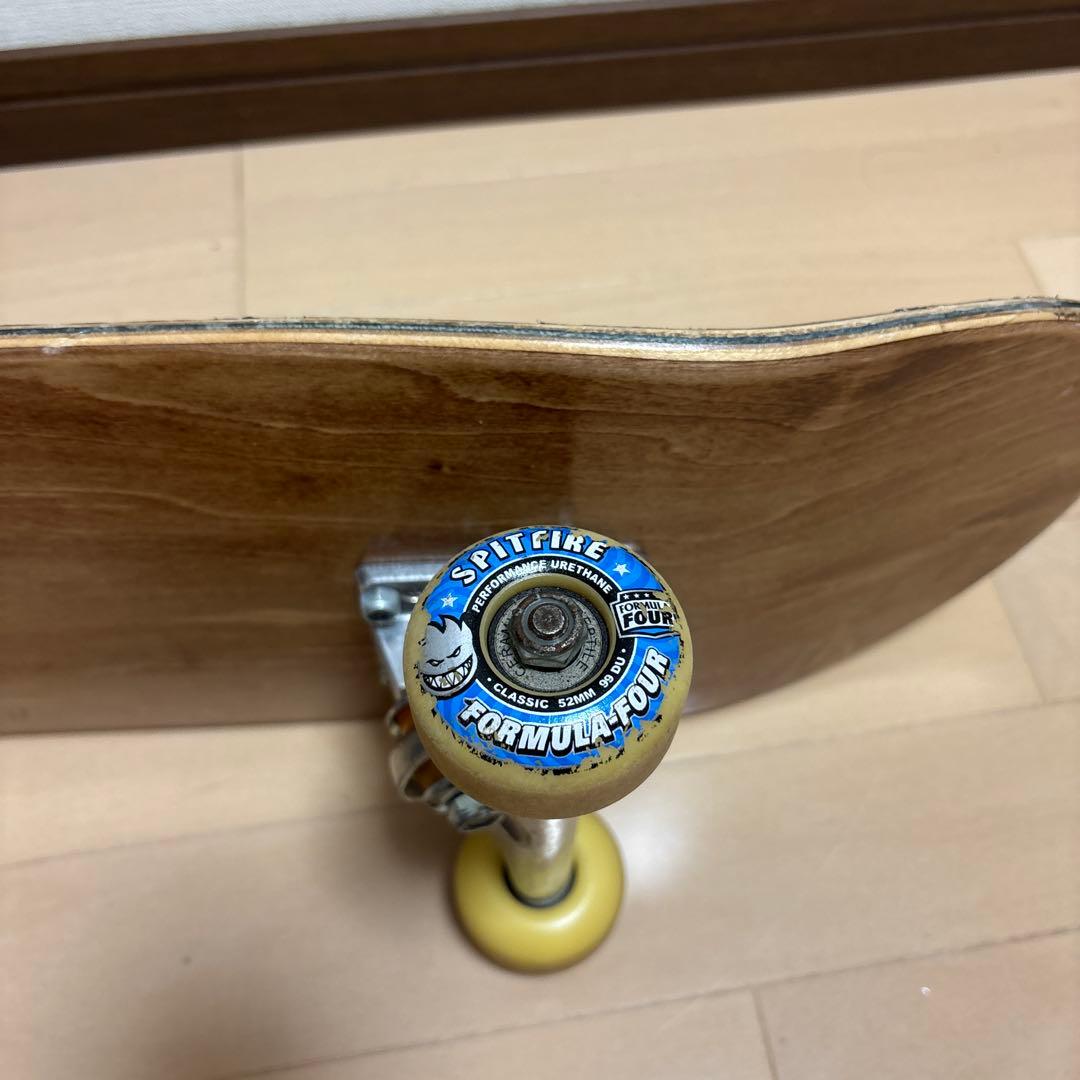 INDEPENDENTのトラックのスケートボード コンプリート　ケース付き