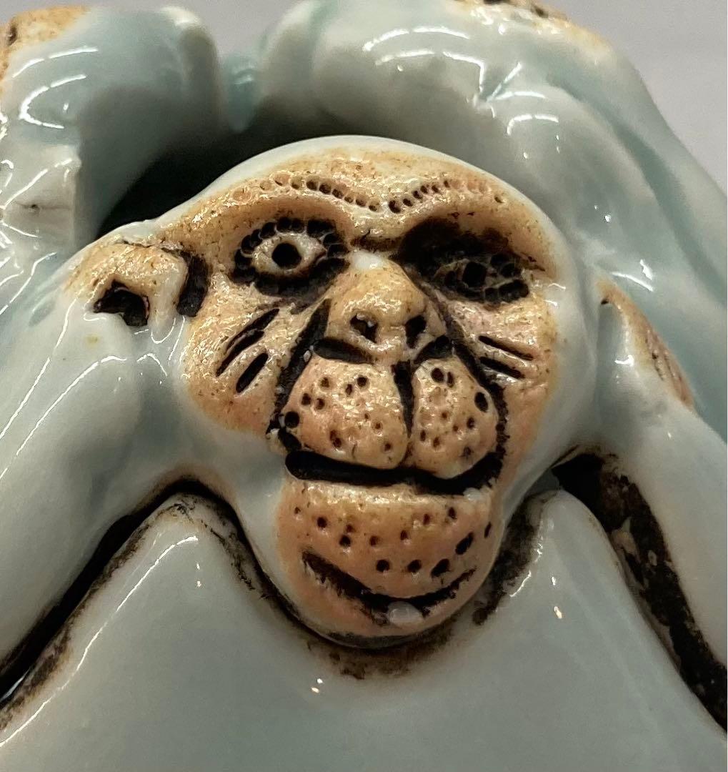 B149s  「青磁  胡孫香炉」3猿　見猿　言わ猿　聞か猿　香道具　茶道具