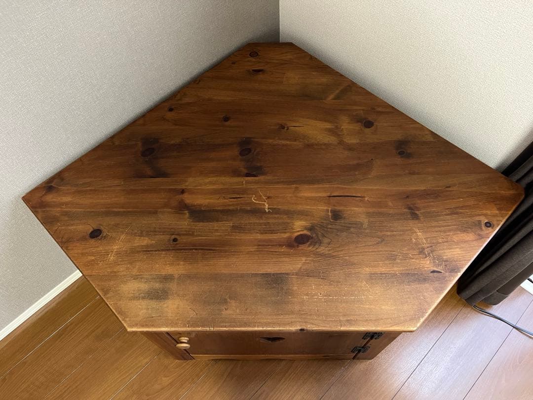 【カントリー調家具】 コーナーキャビネット／テレビ台