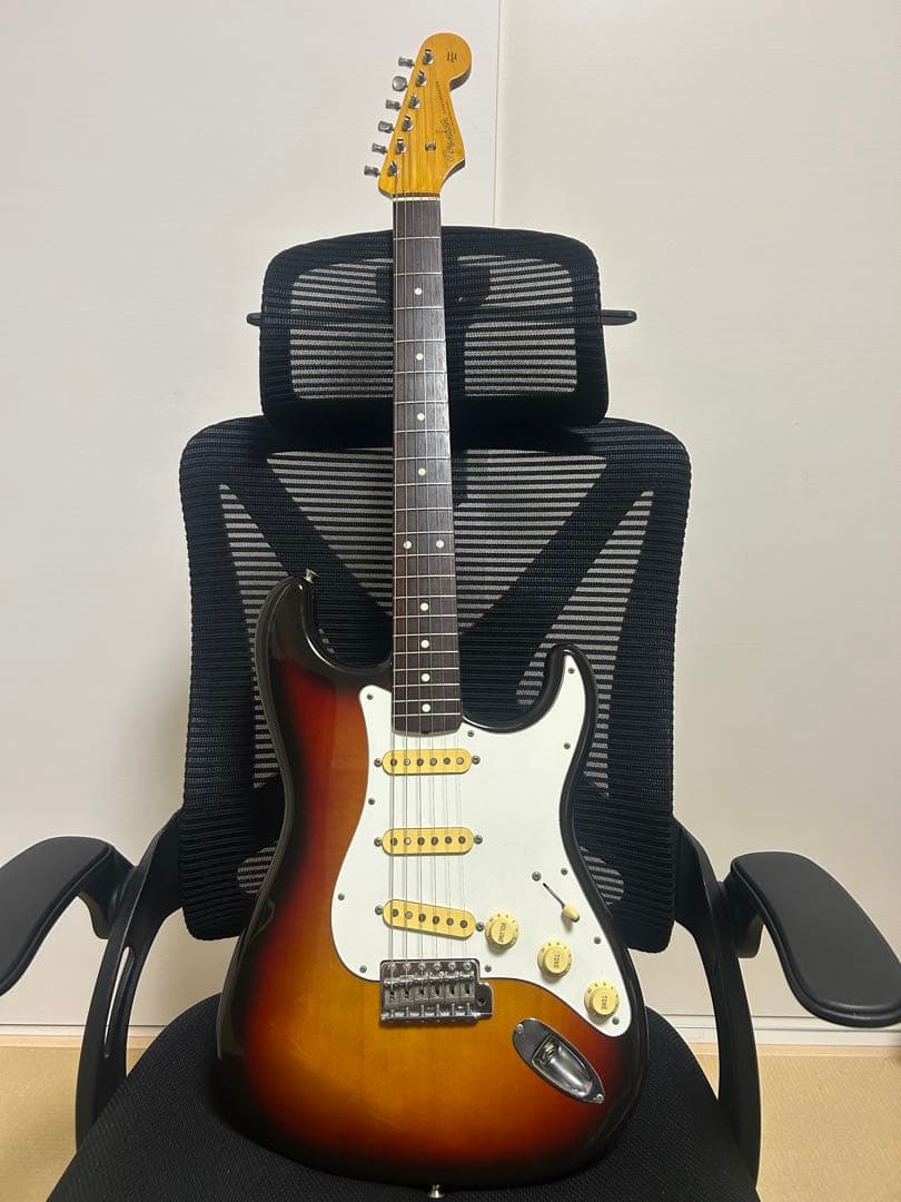 あ*ん様 希少！【動画あり】『Eシリアル』Fender Japan st62-5