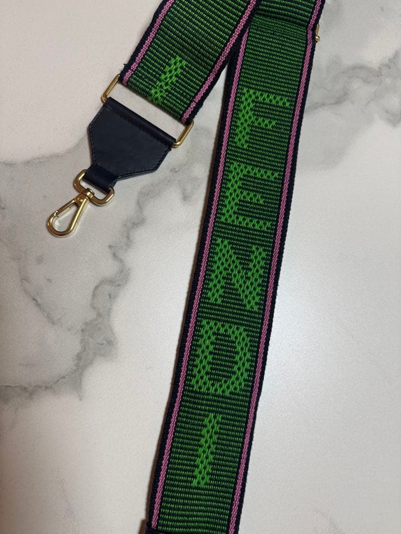 由*子様 FENDI⭐︎ストラップユー⭐︎新品同様