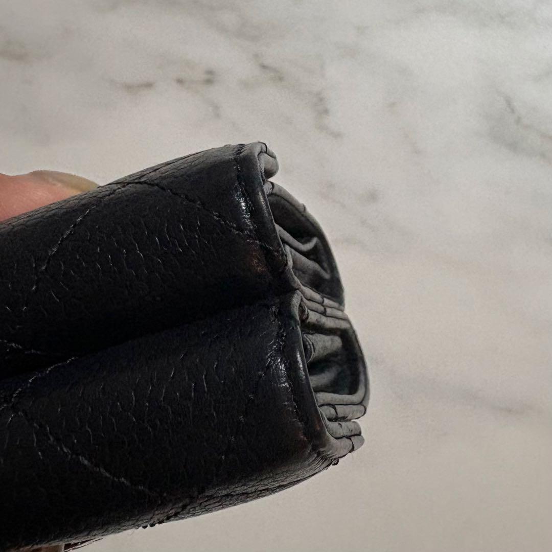 美品 希少 CHANEL キャビアスキン 両開きシャネルマーク金具 三つ折り財布