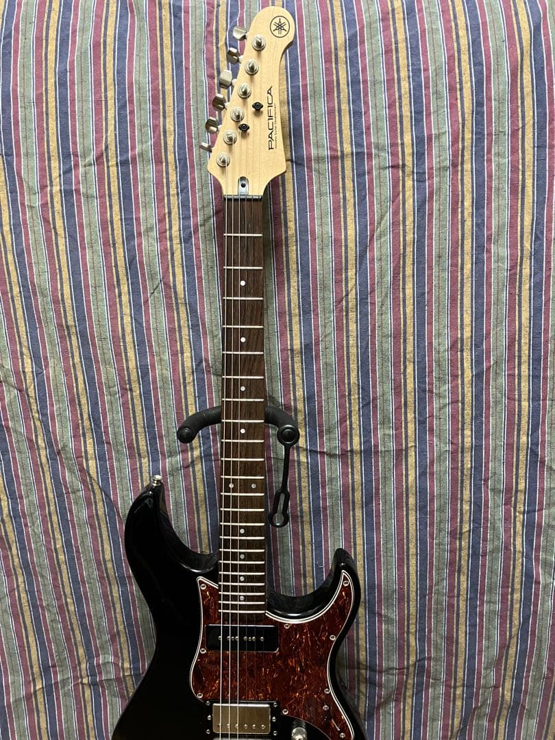 Yamaha エレキギター　PACIFICA 311H 黒 付属品追加