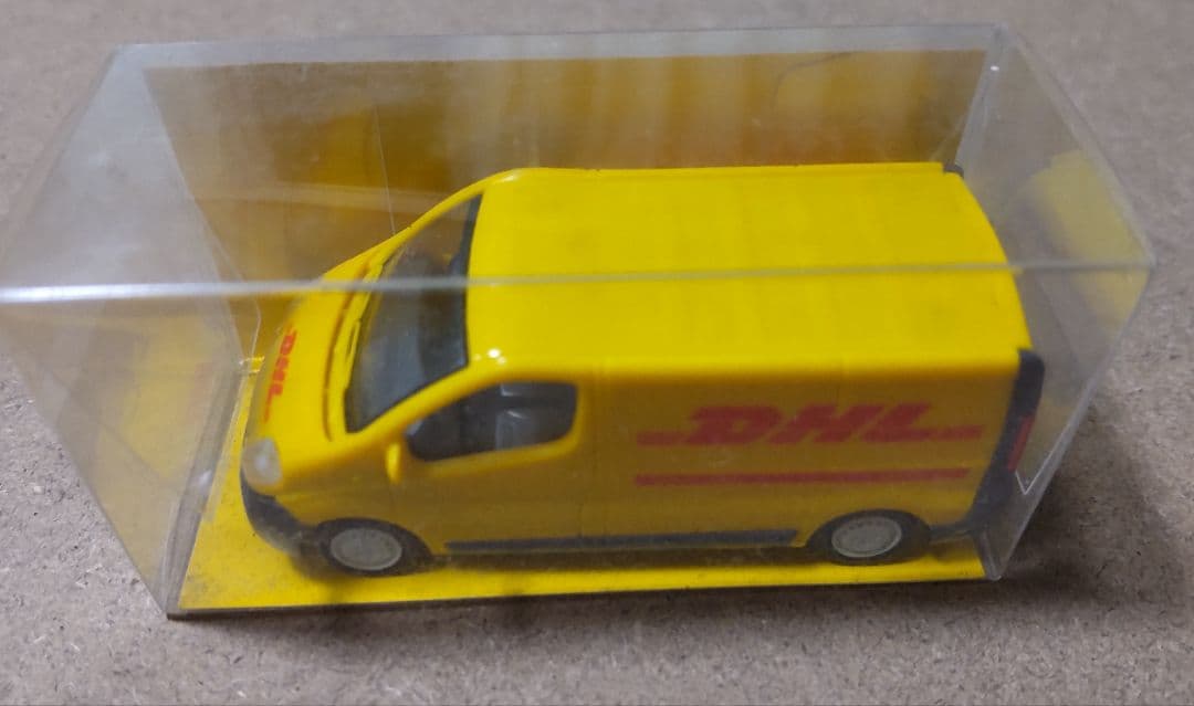 1/87 DHLワンボックスカー(ミニカー)未開封