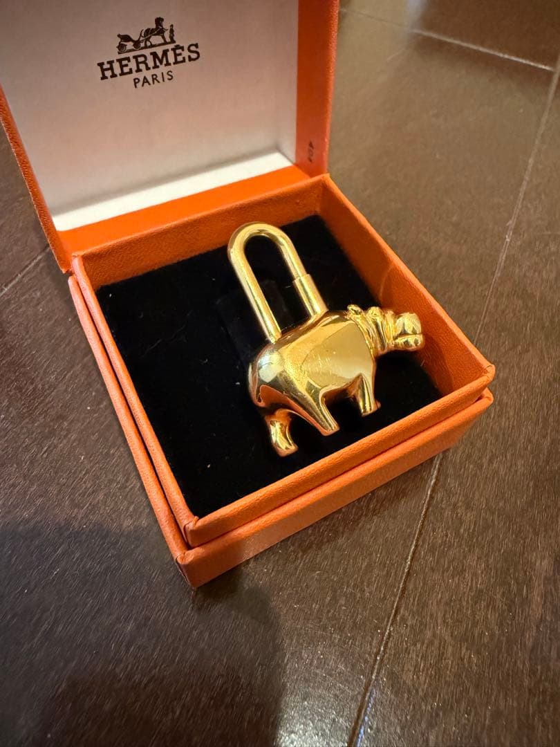 HERMES エルメス ヒポポタマス カバ カデナ チャーム カバ ゴールド 金