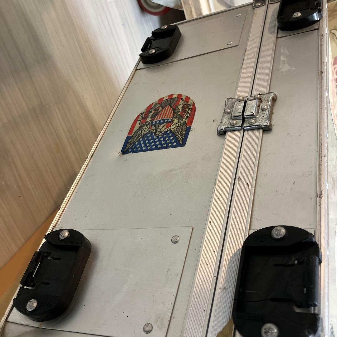 サ*リ様 ジュラルミン製スーツケース　アルミ合金　レア　ビンテージ