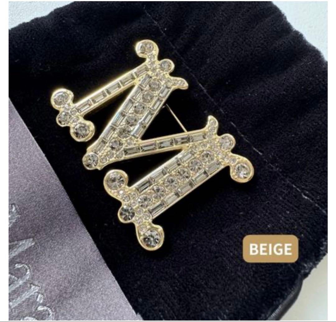 マックスマーラ　Mブローチ　レアカラー