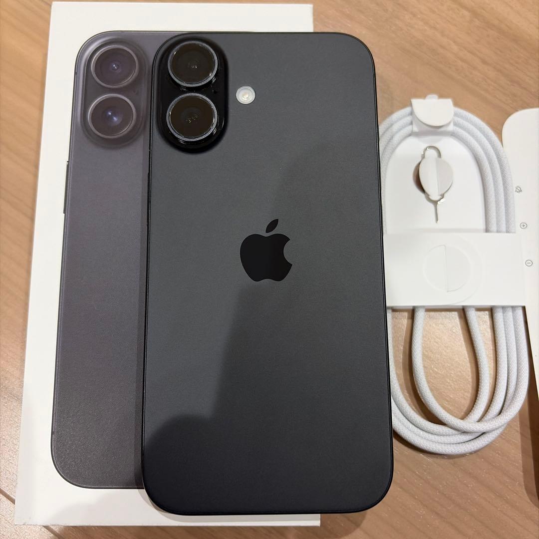 Apple iPhone16 本体　ブラック128GB　SIMフリー