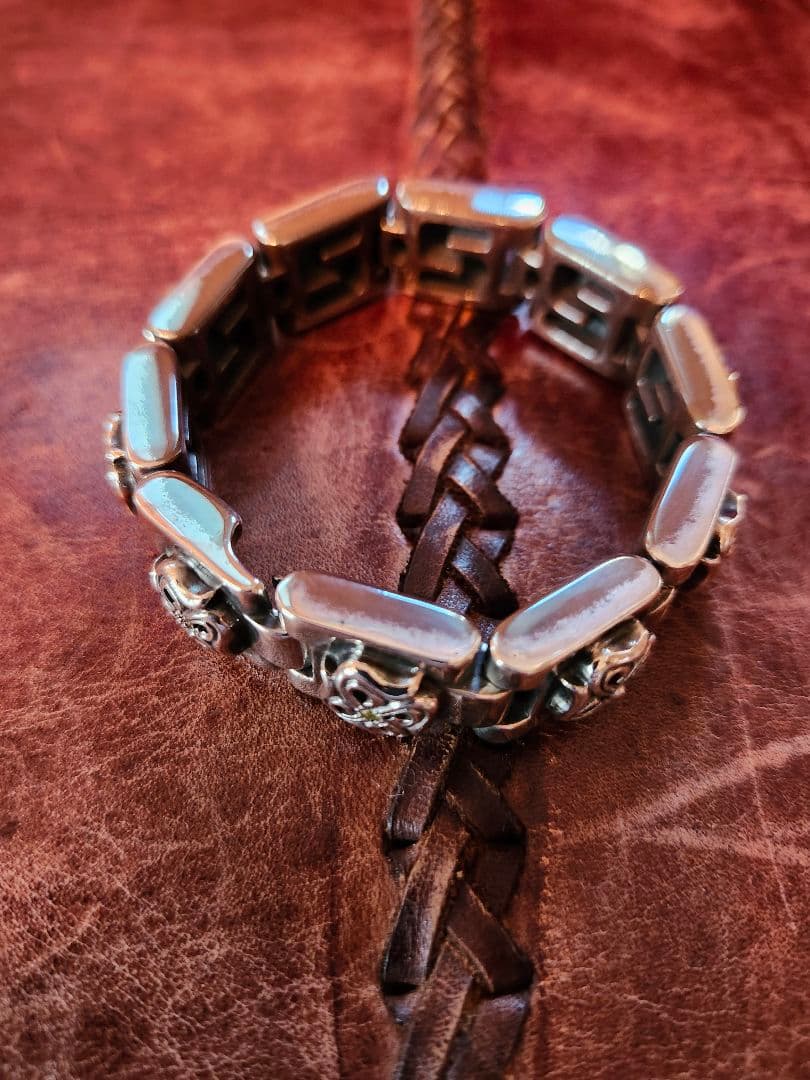 シンズスカルプチャー　シルバーブレスレット　ペリドット装飾