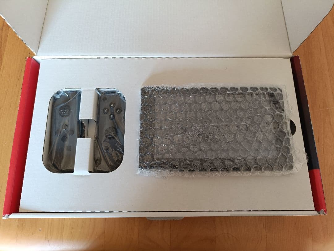 2021年製Nintendo Switch本体／バッテリー強化版