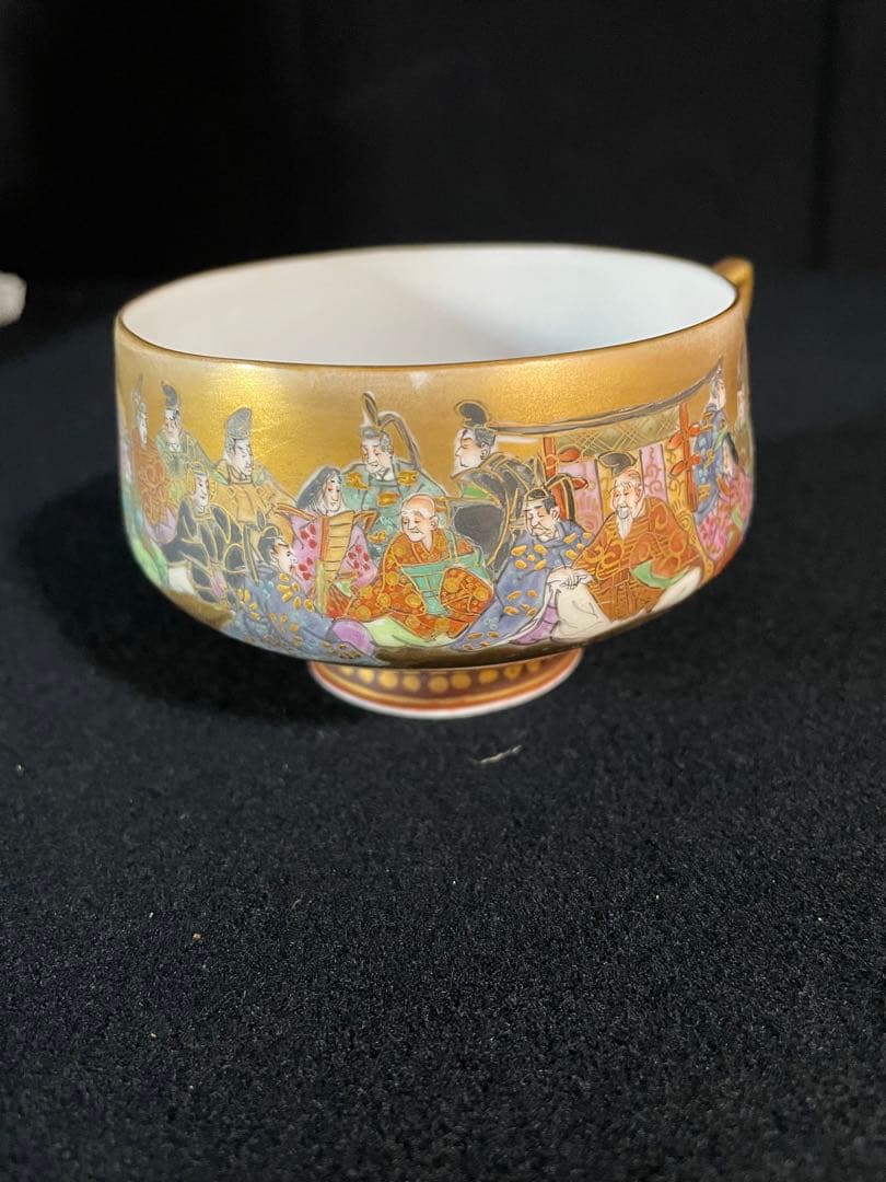 ①九谷焼コーヒーカップ　明治時代輸出品　手書き三十六歌仙　細密画　金彩　金蘭手