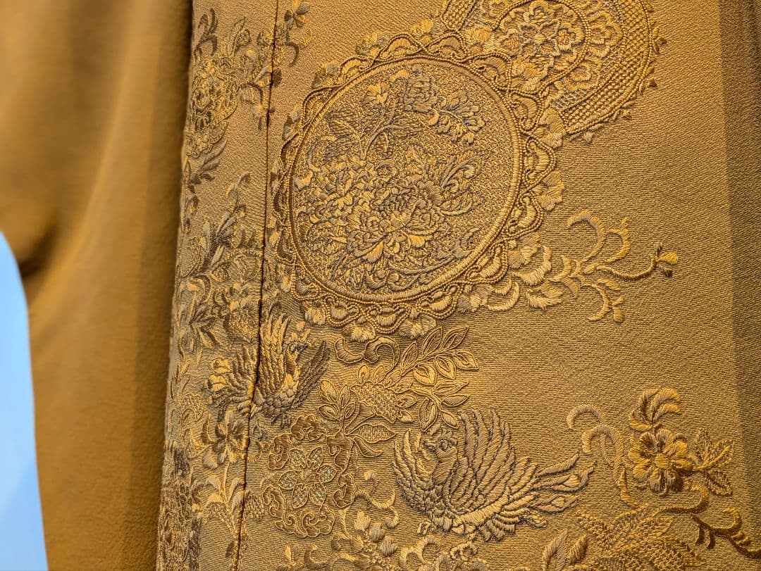 振袖フルセット 身丈160.5裄63.5 刺繍柄 山吹色 黒 成人式 逸品