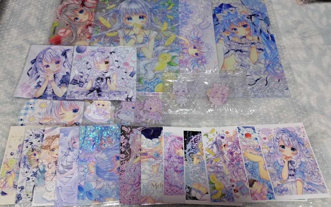 ぷぅ　小鳥の食事　イラスト本 クリアファイル ポストカード アクリルグッズ等