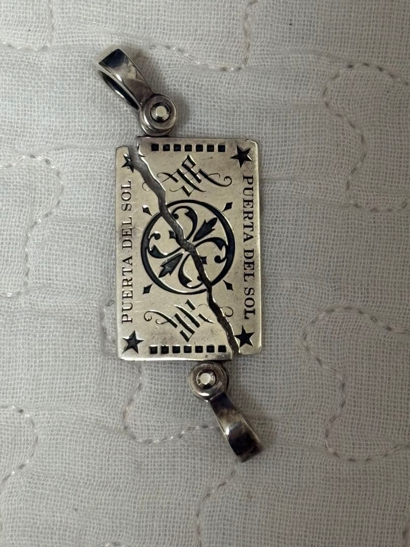 プエルタデルソル リバーシブル トランプ ペンダント ブラックダイヤ ルビー