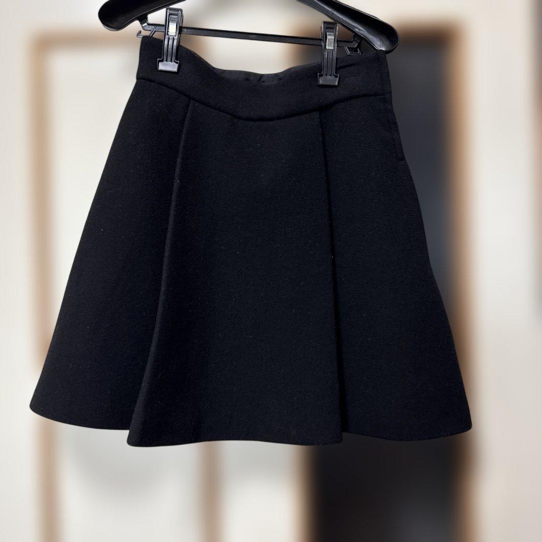 miu miu 黒 フレアスカート 40